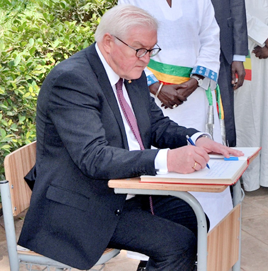 Le président allemand Frank-Walter Steinmeier en visite à Gorée